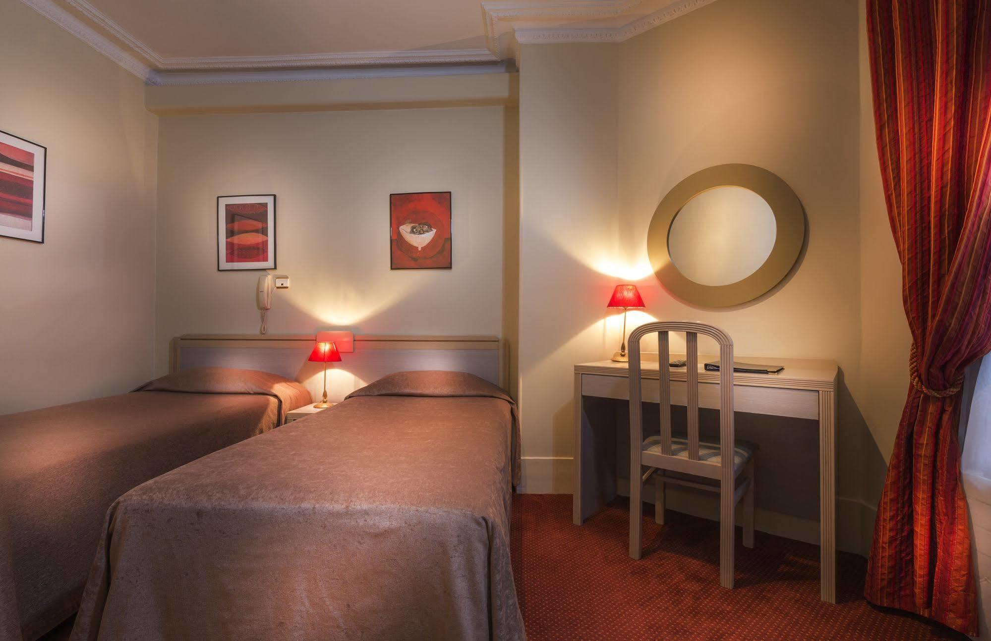 Hotel Donjon Vincennes Ngoại thất bức ảnh